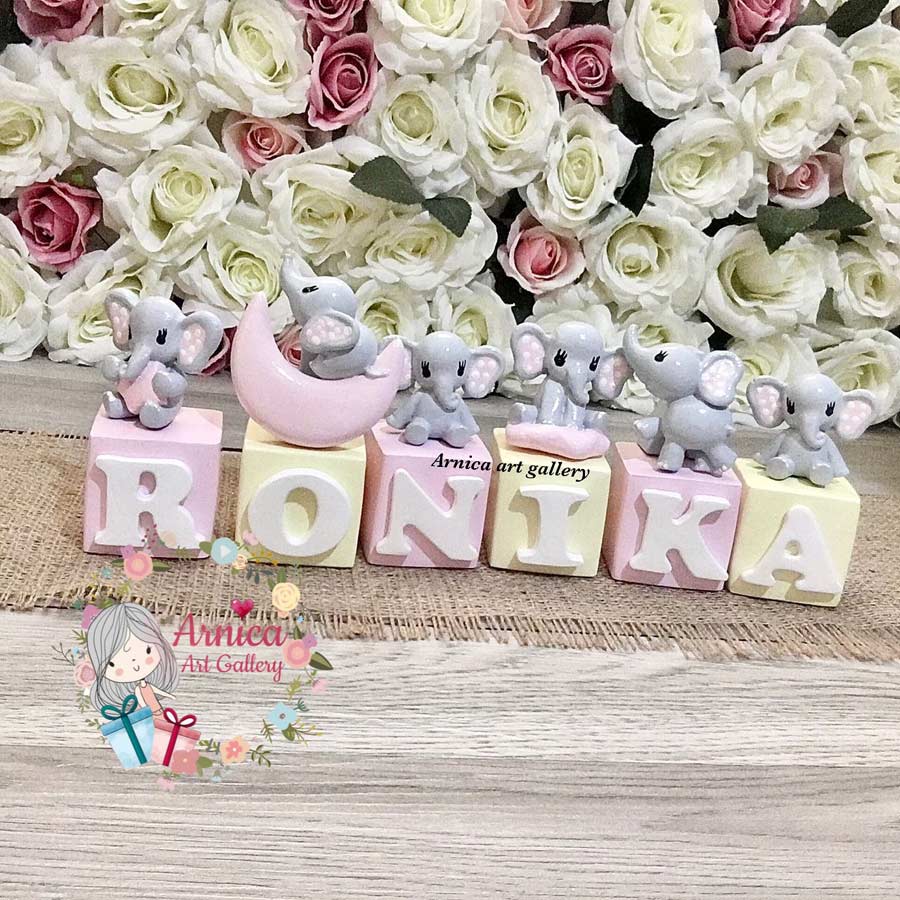 استند اسم مکعب رونیکا